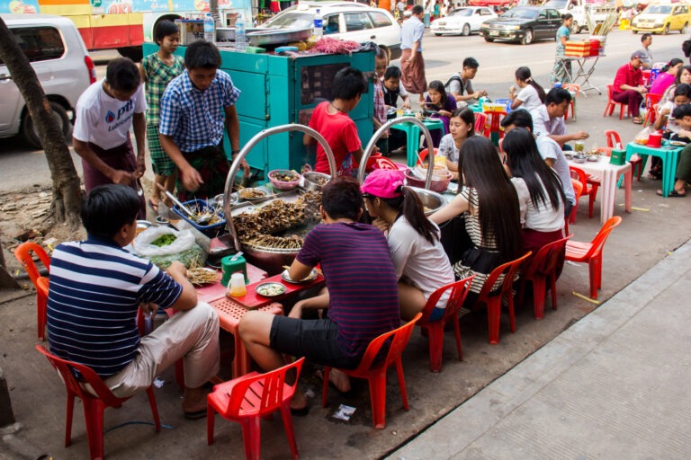 In den Straßen Yangons