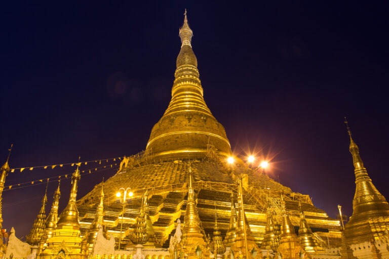 Die goldene Shwedagon Pagode