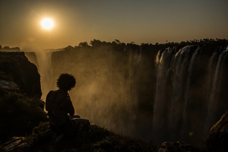 Sonnenuntergang über den Vic-Falls