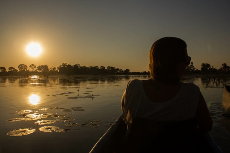 Sonnenuntergang vom Wasser aus