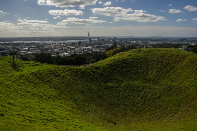 Vulkankrater bei Auckland