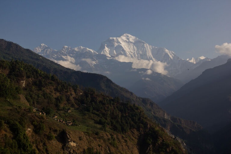 Blick von Thaja auf den Dhaulagiri (8167m)