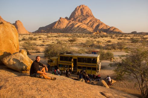 In einem gelben Truck durch Afrika